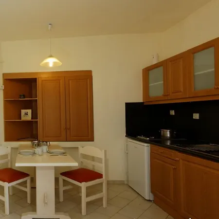 Alianthos 3*