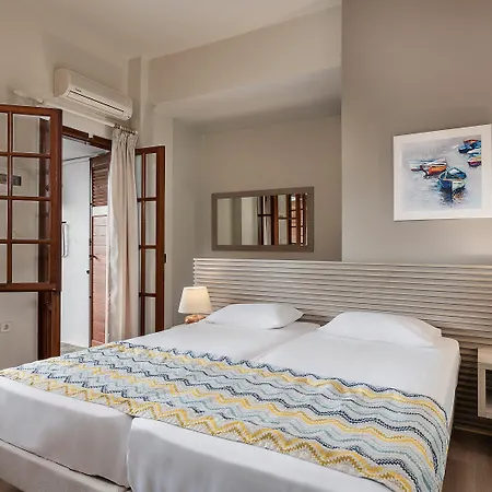 Aparthotel Alianthos