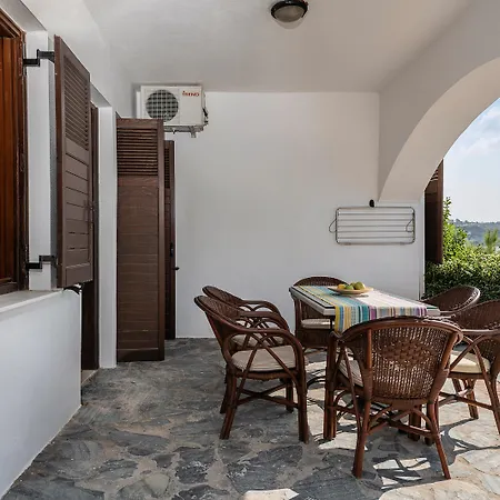 Alianthos 3*