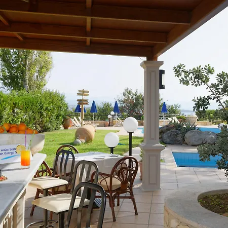 Aparthotel Alianthos