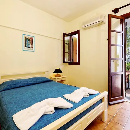 Aparthotel Alianthos